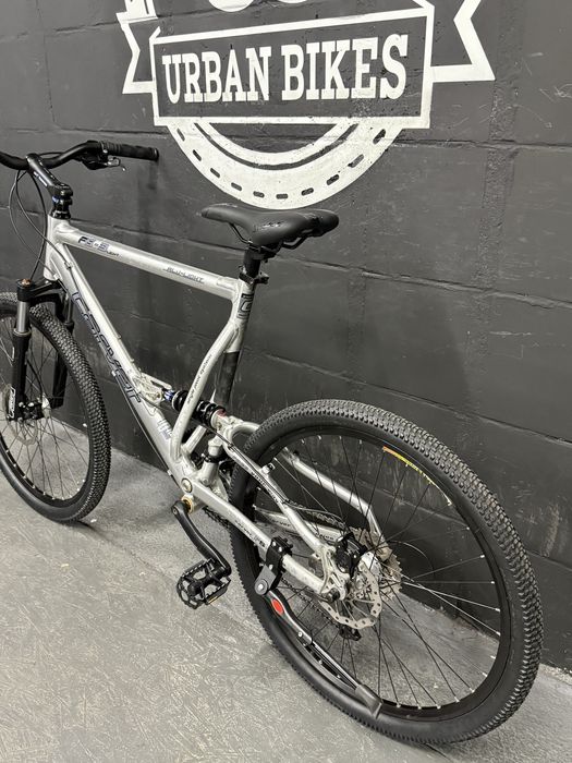Rower MTB Carver FS-3 Light Shimano Deore XT  Hamulce Hydrauliczne amortyzator RockShox Męski 55 cm Urban Bikes