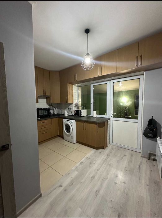 Продаж частини будинку в центрі міста!! Супер локація!