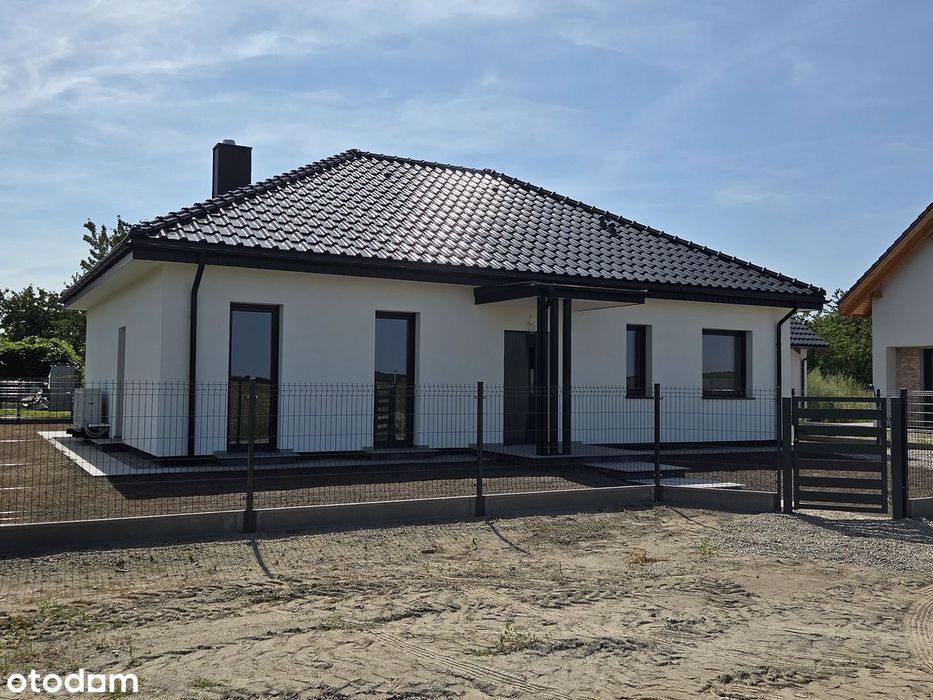 Dom parterowy mieszkalny jednorodzinny o pow. 100,70 m²