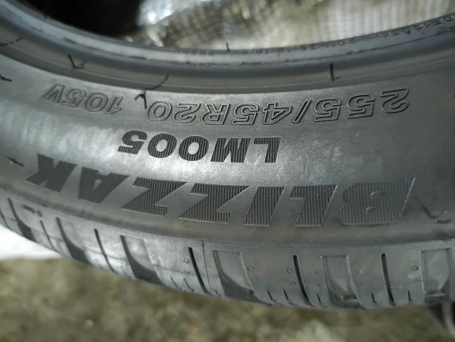 *Шини Bridgestone 255/45R20. 4шт. Зима 2023р (0754)