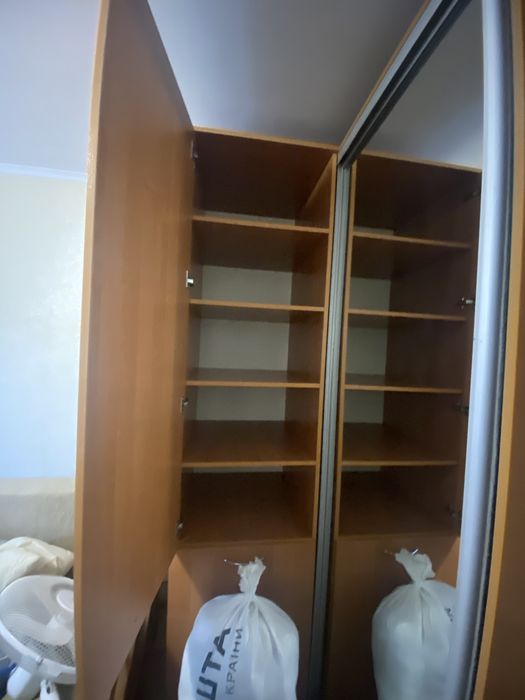 Продам вместительный шкаф