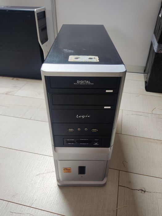 Obudowa retro PC + płyta główna + 2x CD Rom