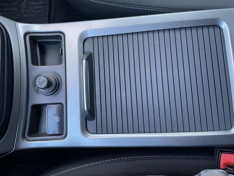 Продам Ford Kuga 2017 года дизель без подкрасов с родным пробегом