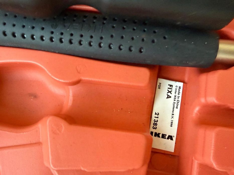 Caixa de ferramentas do ikea fixa (incompleta)