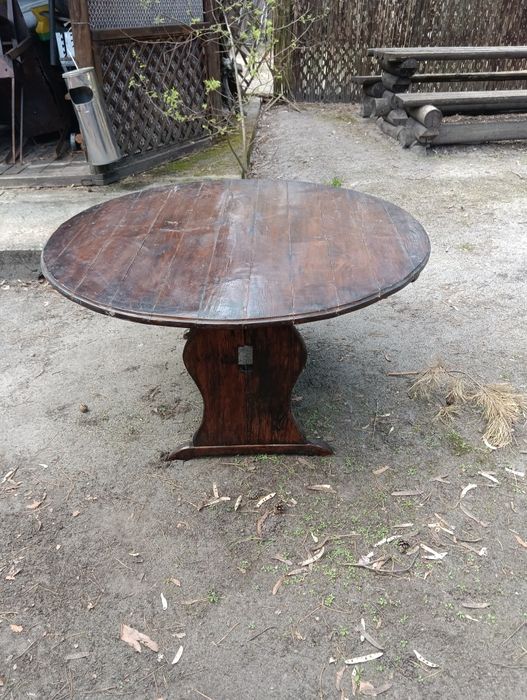 Продам круглый деревянный стол