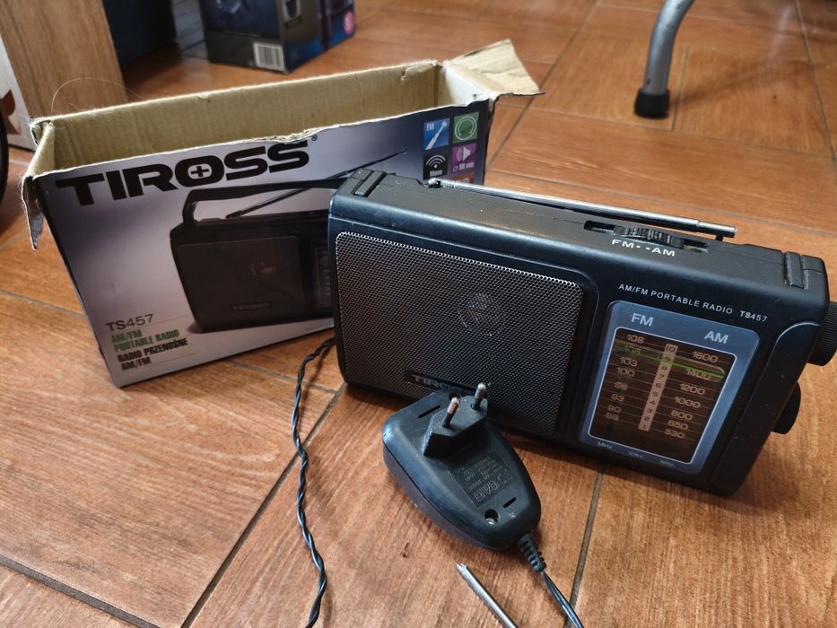 Radio przenośne Tiross TS457 stan BDB