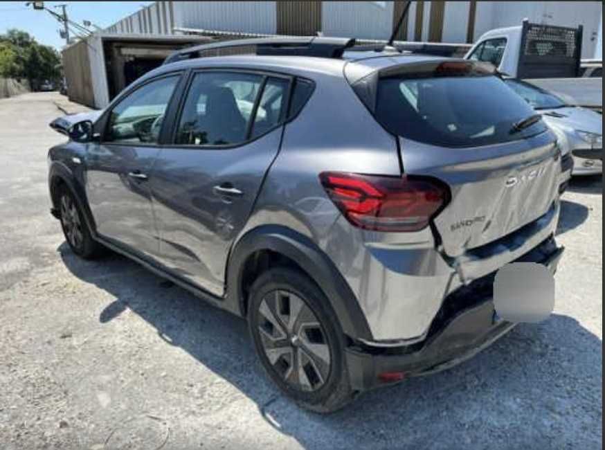 DACIA Sandero 1.0 TCe Jour Salvado
