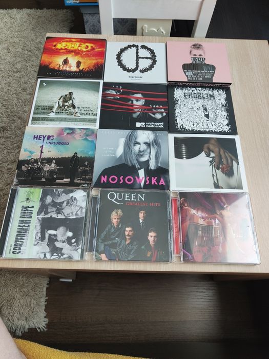 Zestaw 12 płyt CD polska wersja , gibbs , Queen , zdechły osa