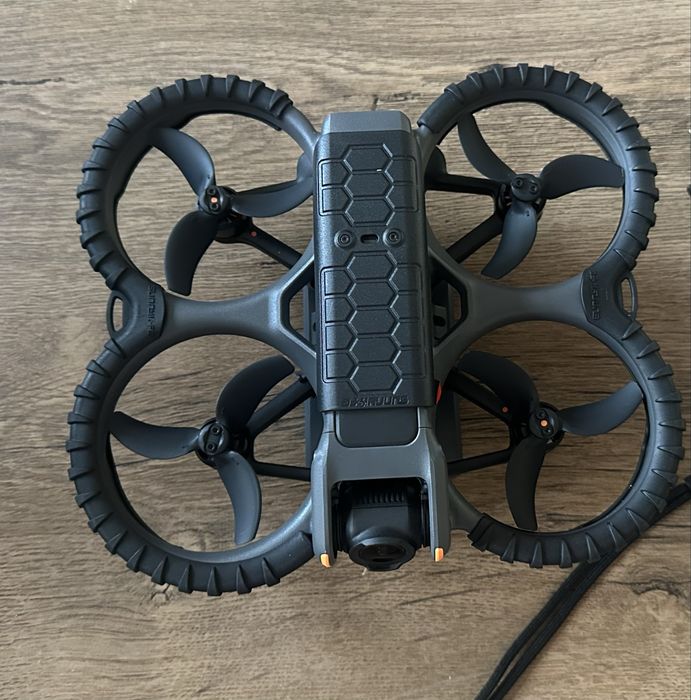 DJI Avata 2 sam dron