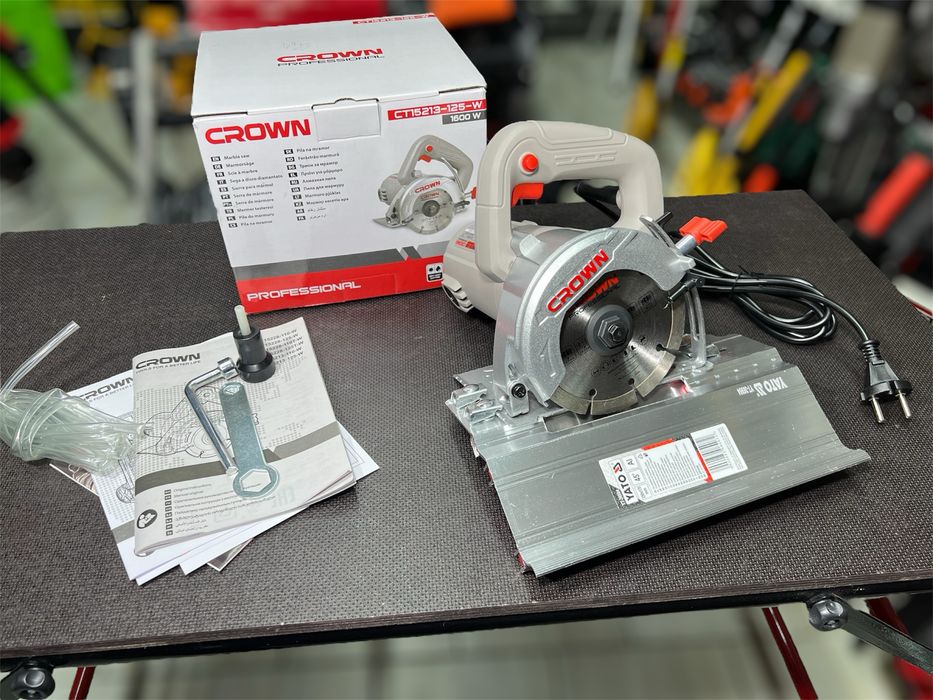 Плиткорез Плиткоріз CROWN CT15213-125-W Подача воды Заусовщик 45°