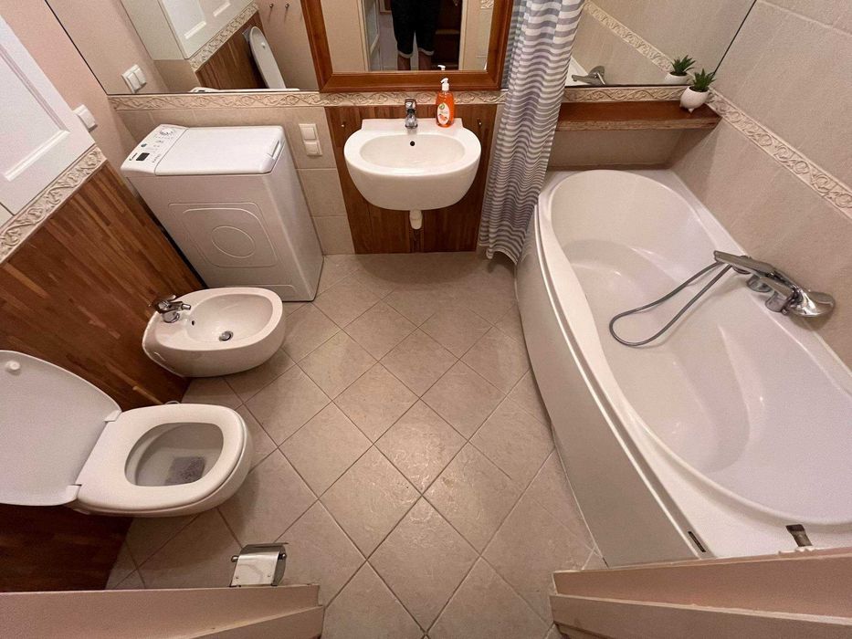 Apartament w centrum Warszawy z Darmowym Parkingiem
