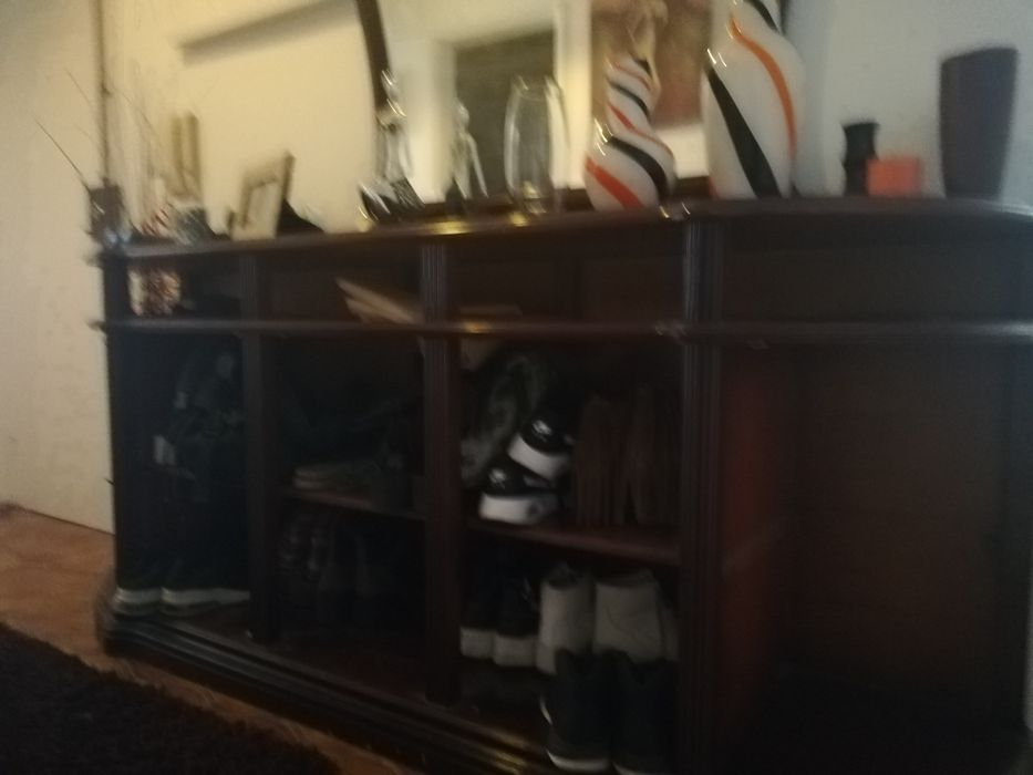Móvel cristaleira