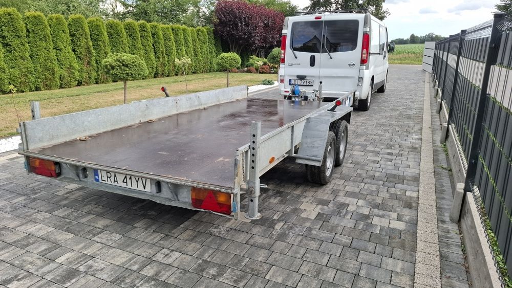 Wynajem bus przyczepą lub bez przyczepy