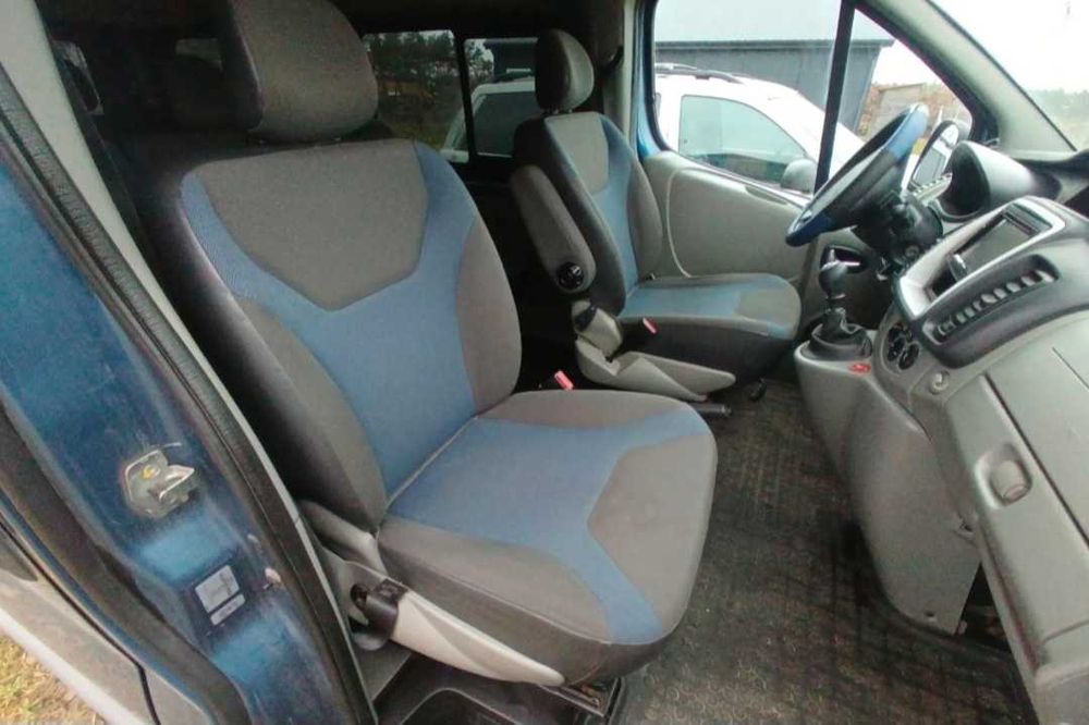 Renault Trafic  ( рено трафик )