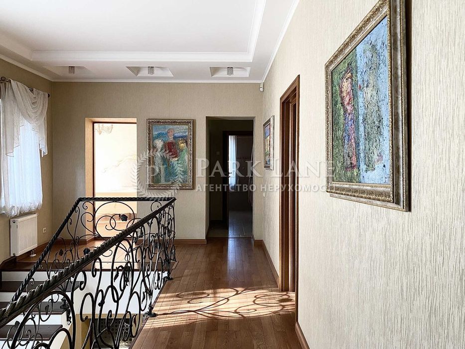 Романков. 430 м.кв. 50 соток земли.