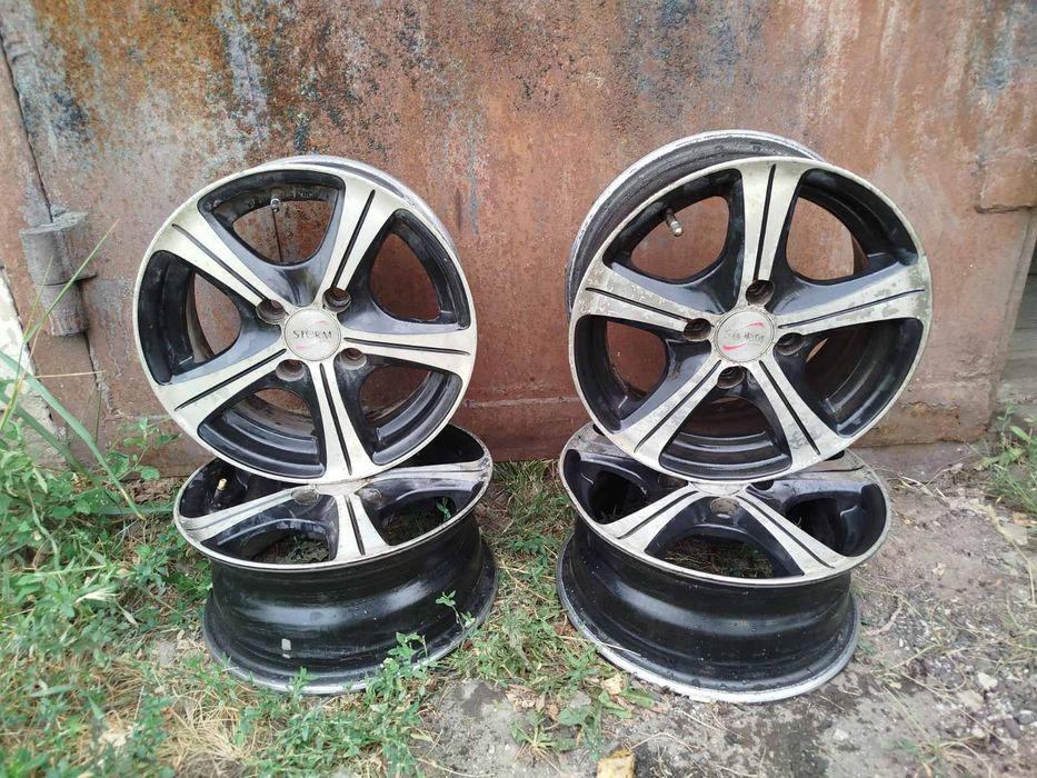 Продам диски комплект R13 4*100.