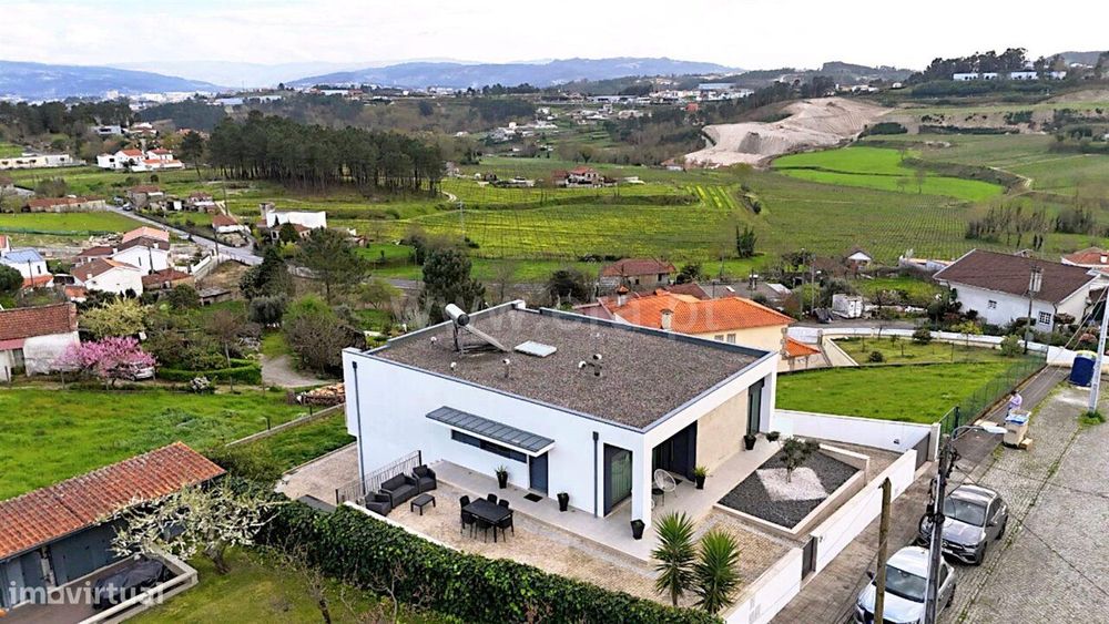 Moradia T3 / Penafiel, Castelões