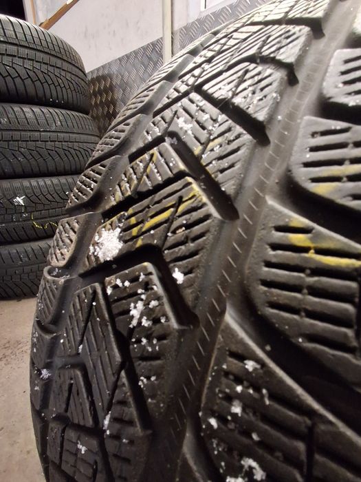 Cena za 2 sztuki wysyłka run flat 235/55r19 101H pirelli zimowe