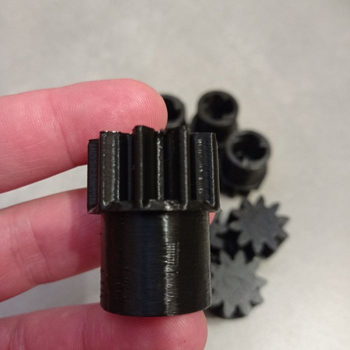 Zestaw 2 zębatki LEWA+PRAWA do zamiatarki KARCHER Koluszki • OLX.pl