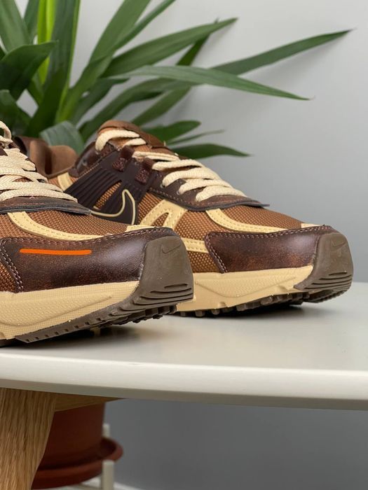 Кросівки Кроссовки Nike V2K Run Lt British Tan повсякденні
