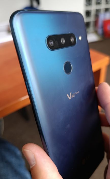 LG V40 ThinQ - Smartfon