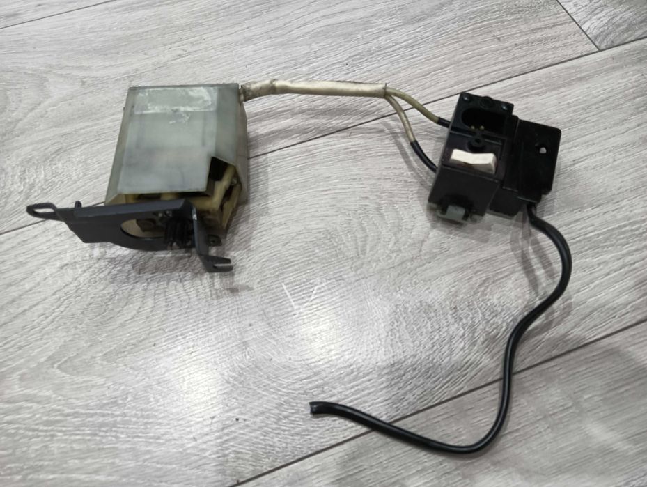 Maszyna do szycia silnik   do SINGER lub łucznik 884 ,  877 sprawny