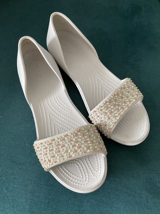 Sandałki Crocs Lina Embellished Dorsay r. 38/39 W8