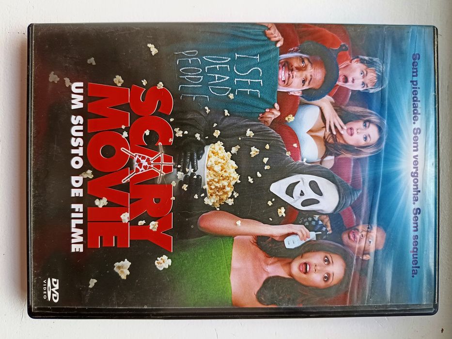 DVD scary movie.   .