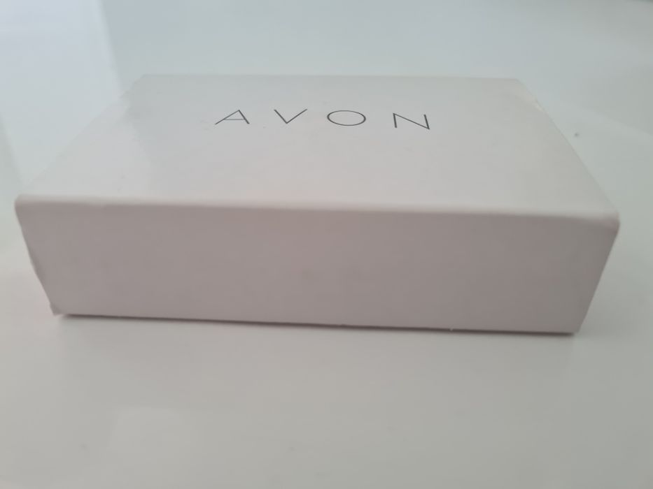 Zestaw kolczyków AVON