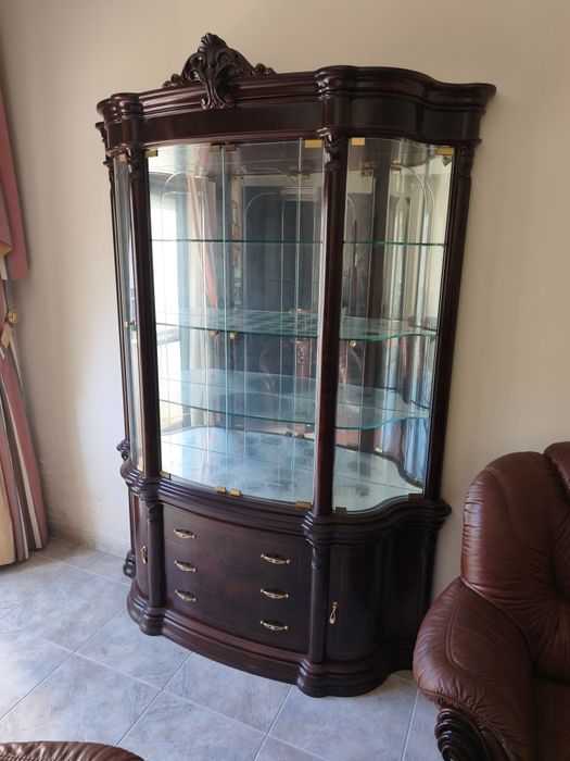 "Vitrine Clássica de Madeira - Móvel Vitoriano em Excelente Estado