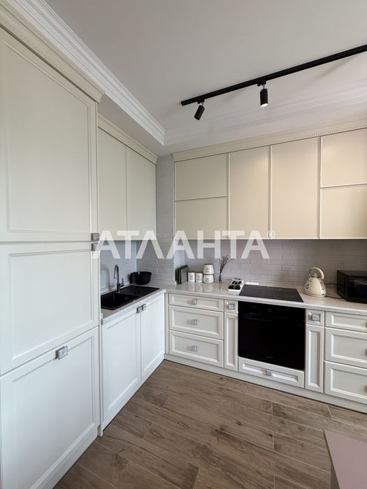 Предлагается к продаже 3 комнатная квартира на Фонтане в ЖК Лимнос !