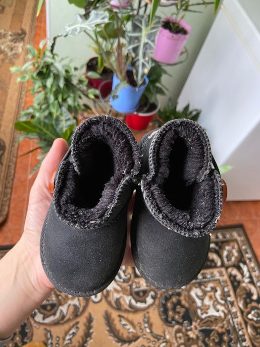 Уги чорні дитячі