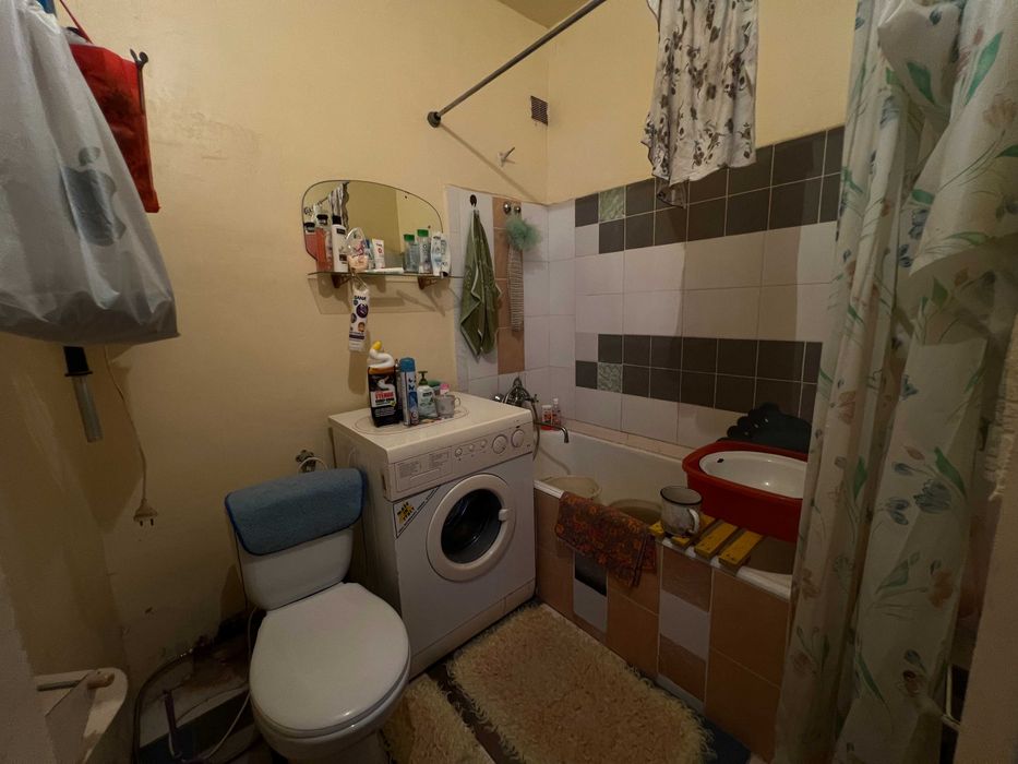 Продаж двоповерхового цегляного будинку, с.Хмельовик Є ВІДЕООГЛЯД