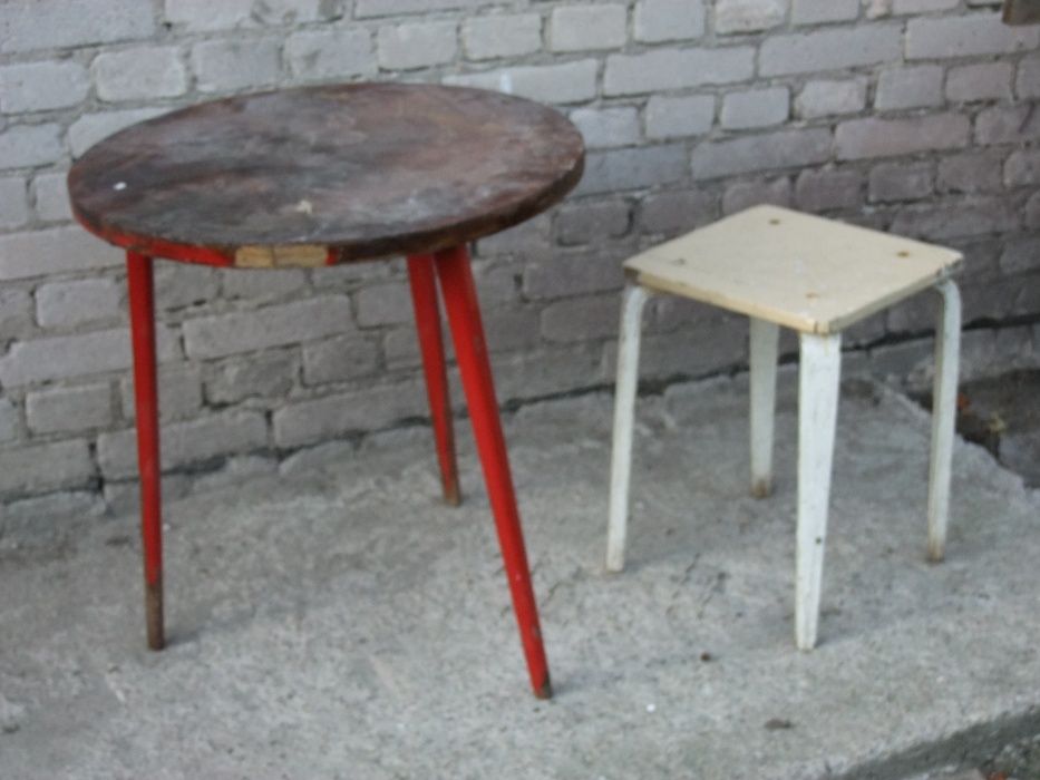 Stolik plus taboret