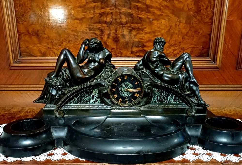 Ekrytuar z figurami Nocy i Dnia, wg Michelangela Buonarroti
marblit, b
