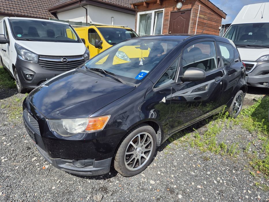 Piekny Mitsubishi colt 1,4 B Klimw