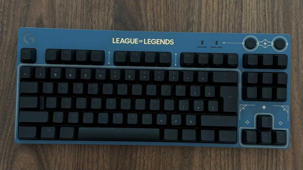 Teclado Mecânico Logitech G PRO "League of Legends" Edition