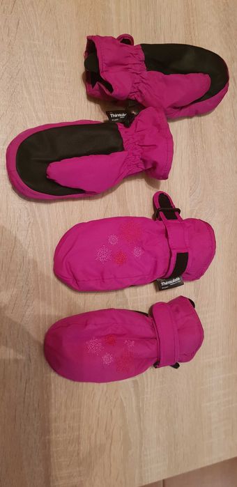 Różowe rękawiczki 3,5 roku