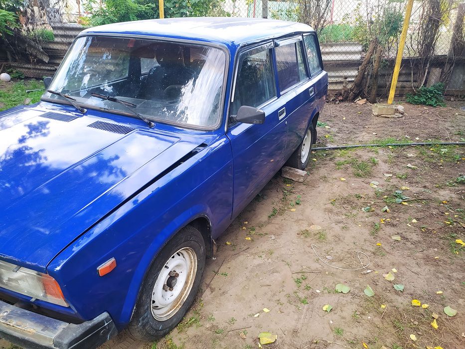 продам  универсальчик  2005  года