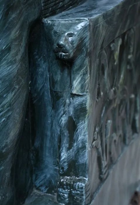 Estátua em pedra do faraó egípcio "Khafre"