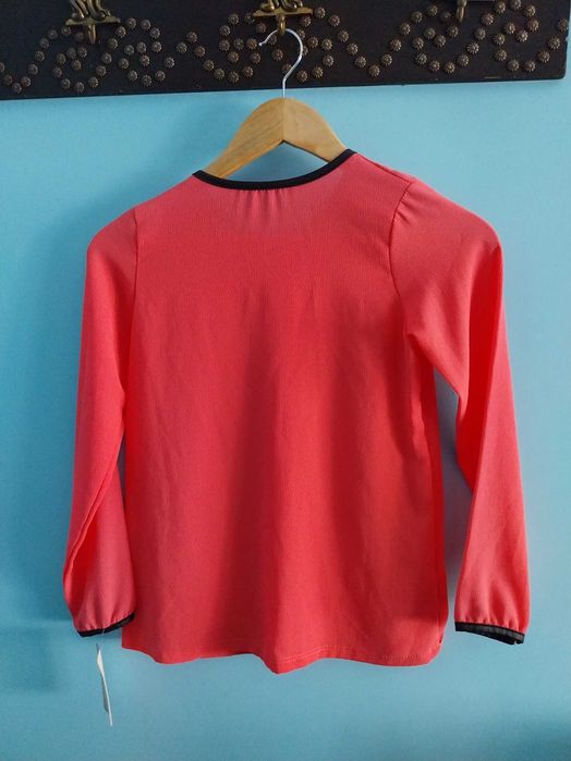 Blusa com pendente coração, tamanho 12, salmão, nova