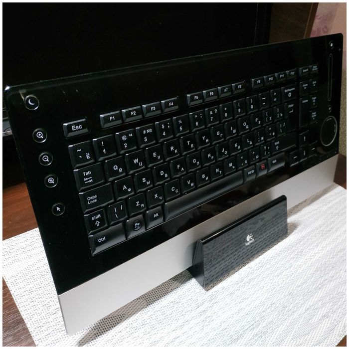 Клавіатура Logitech