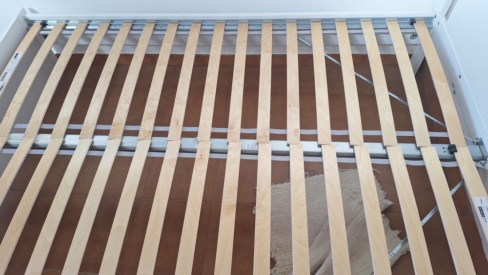 Cama Casal IKEA SONGESAND 140x200 + Colchão VESTERÖY (Como Novo)