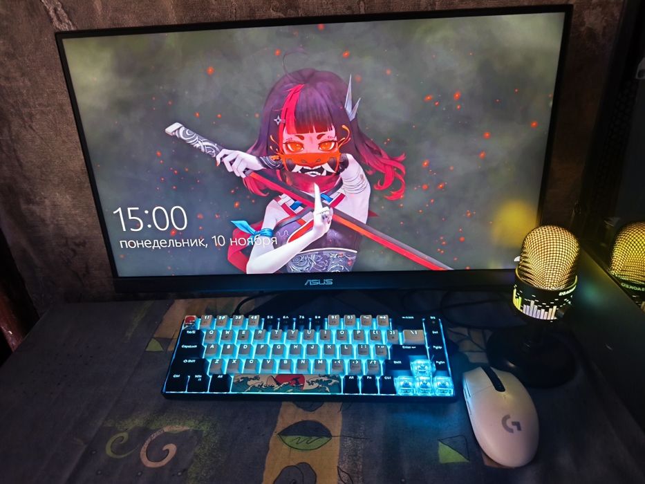 Ігровий пк з монітором і переферією