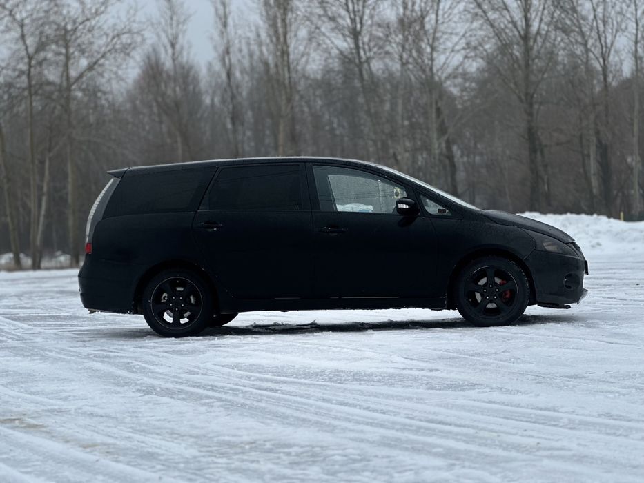 Mitsubishi grandis,митсубиси,грандис,7 мест