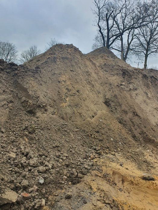 Oddam ziemie z wykopu