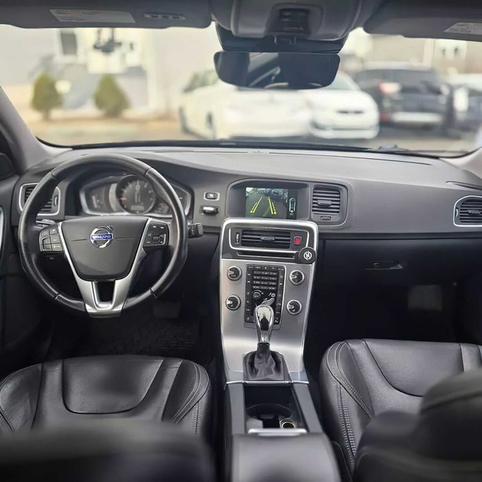 Volvo S60 T5 Dynamic      2017