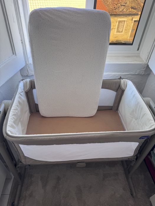 Berço Portátil / Co-sleep Chicco (Beige/Neutro) em Excelente Estado