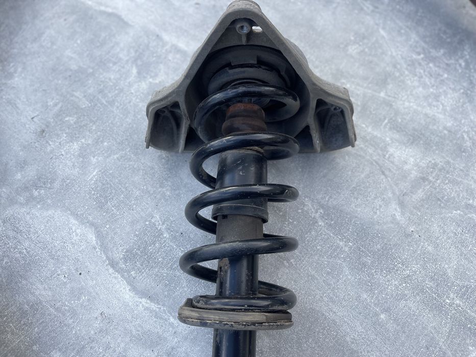 Передні Стійки Ауді А6С6 Audi A6C6 Підвіска Пружини Кронштейн Розборка