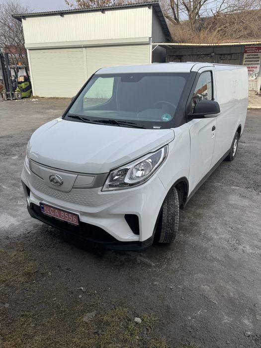 Електро бус максус